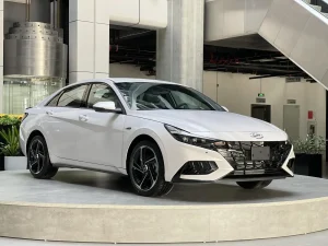 Hyundai Elantra 2.0 At