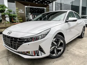 Hyundai Elantra 2.0 At